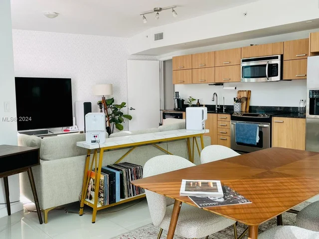 350 S Miami Ave # 303, Miami FL 33130