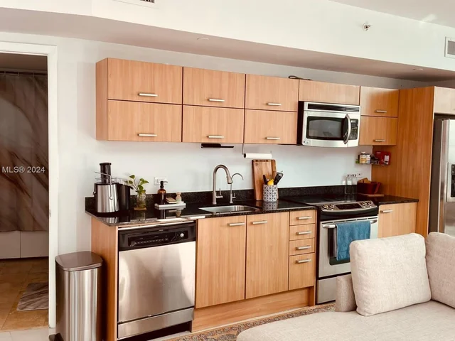 350 S Miami Ave # 303, Miami FL 33130