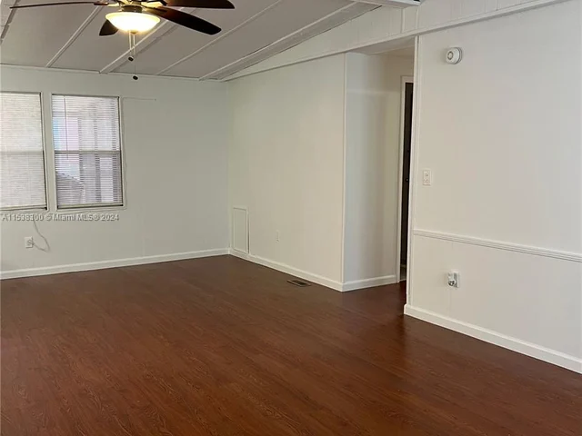 21431 NW 7th Ct, Pembroke Pines FL 33029