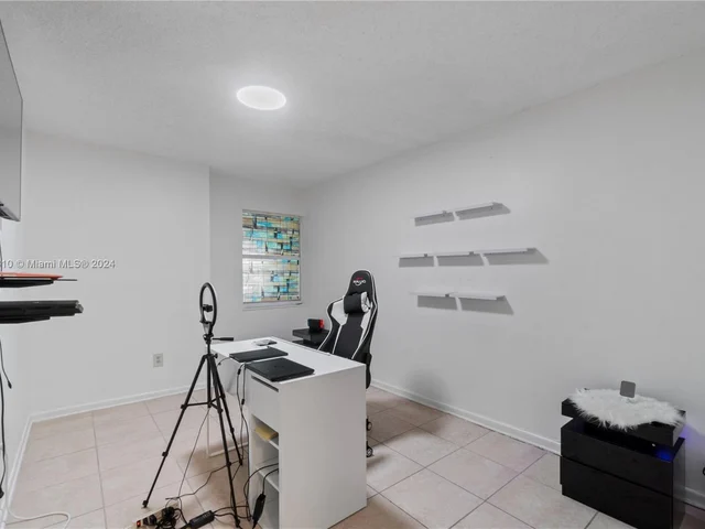 18826 NW 45th Ave # 0, Miami Gardens FL 33055