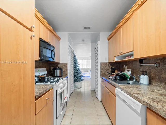 18826 NW 45th Ave # 0, Miami Gardens FL 33055