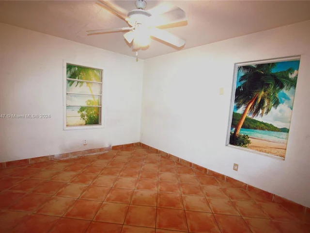 1611 Jackson St, Hollywood FL 33020