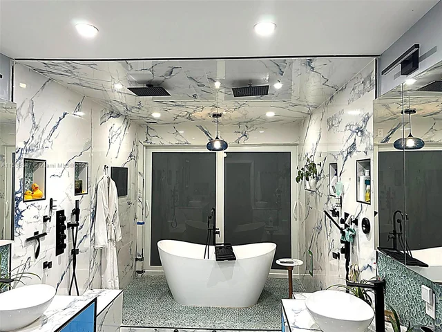 1611 Jackson St, Hollywood FL 33020