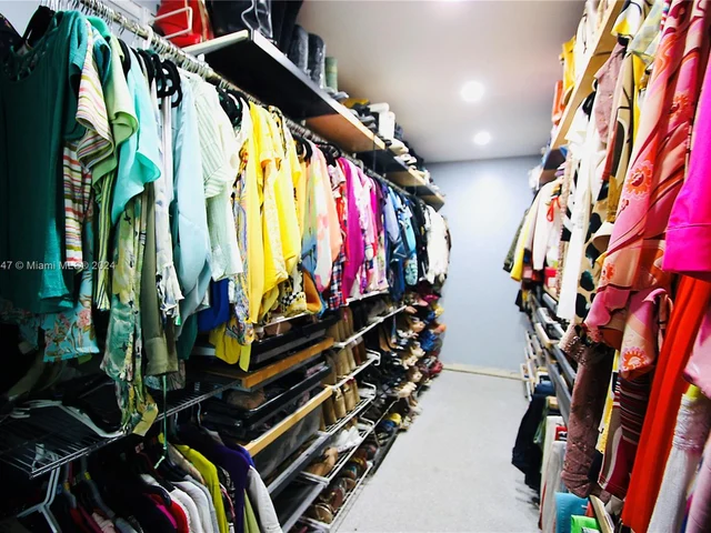 1611 Jackson St, Hollywood FL 33020