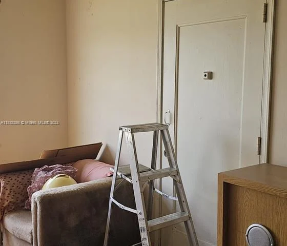 1140 NW 37th Ave, Miami FL 33125