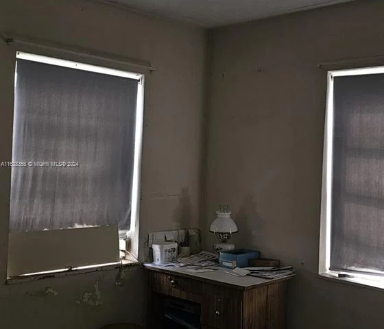 1140 NW 37th Ave, Miami FL 33125