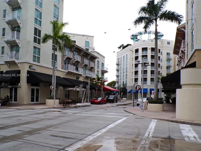 9055 SW 73rd Ct # 610, Miami FL 33156