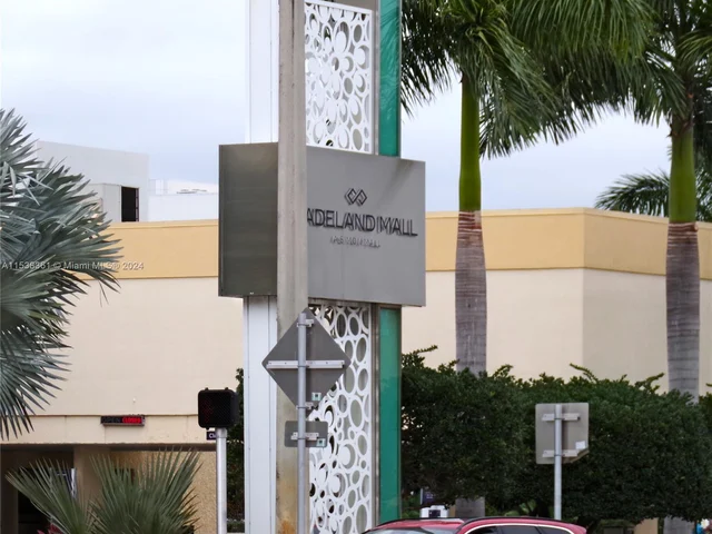 9055 SW 73rd Ct # 610, Miami FL 33156