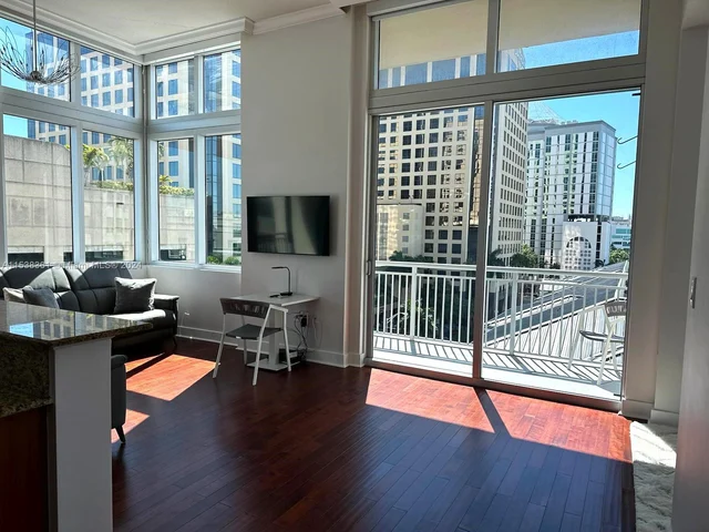 9055 SW 73rd Ct # 610, Miami FL 33156