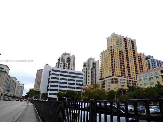 9055 SW 73rd Ct # 610, Miami FL 33156