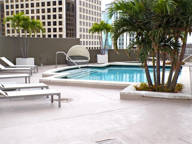 9055 SW 73rd Ct # 610, Miami FL 33156