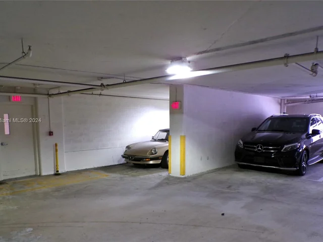 9055 SW 73rd Ct # 610, Miami FL 33156