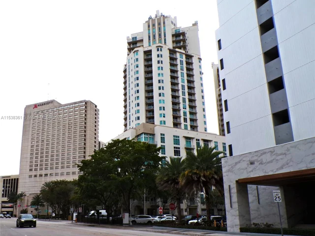 9055 SW 73rd Ct # 610, Miami FL 33156