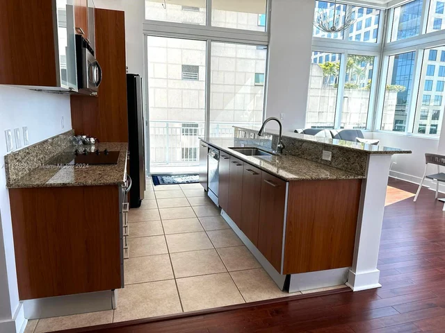 9055 SW 73rd Ct # 610, Miami FL 33156