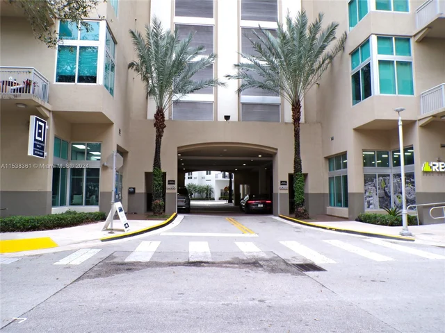 9055 SW 73rd Ct # 610, Miami FL 33156