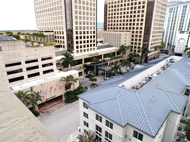 9055 SW 73rd Ct # 610, Miami FL 33156