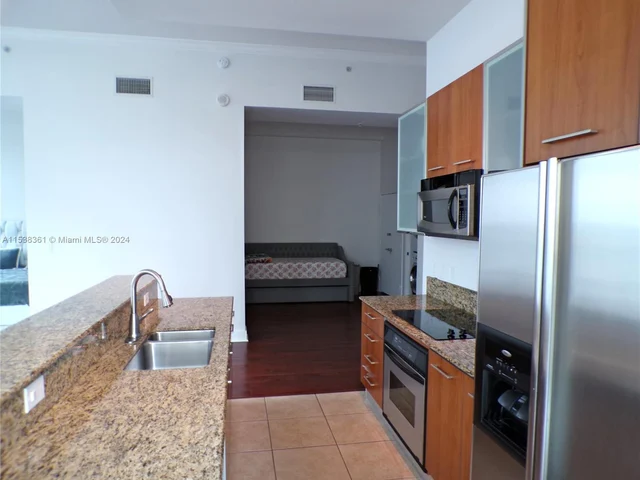 9055 SW 73rd Ct # 610, Miami FL 33156