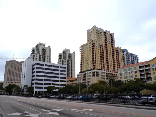 9055 SW 73rd Ct # 610, Miami FL 33156