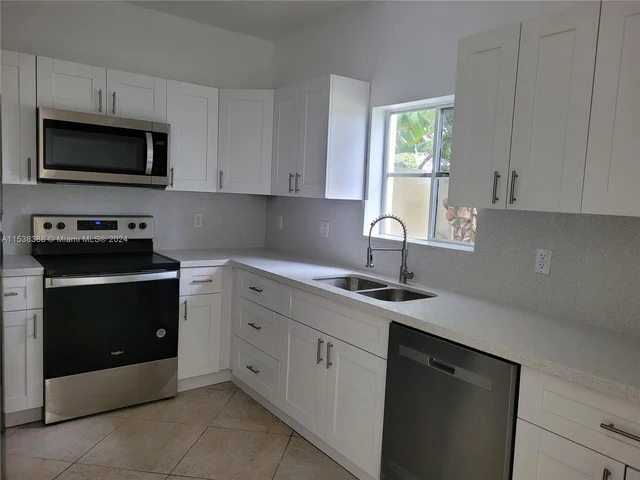 11338 NW 33rd St # 11338, Sunrise FL 33323