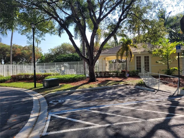 11338 NW 33rd St # 11338, Sunrise FL 33323