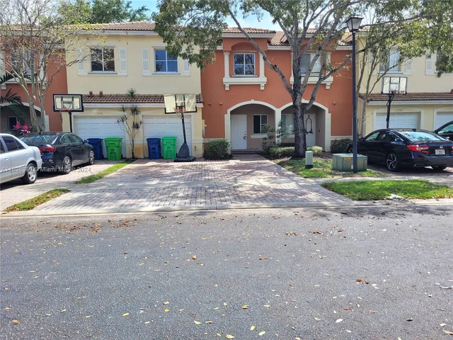 11338 NW 33rd St # 11338, Sunrise FL 33323