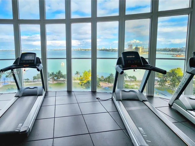 1800 N Bayshore # 4107, Miami FL 33132