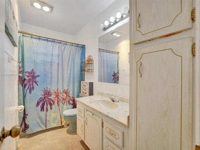 5160 SW 40th Ave # 8D, Dania Beach FL 33314