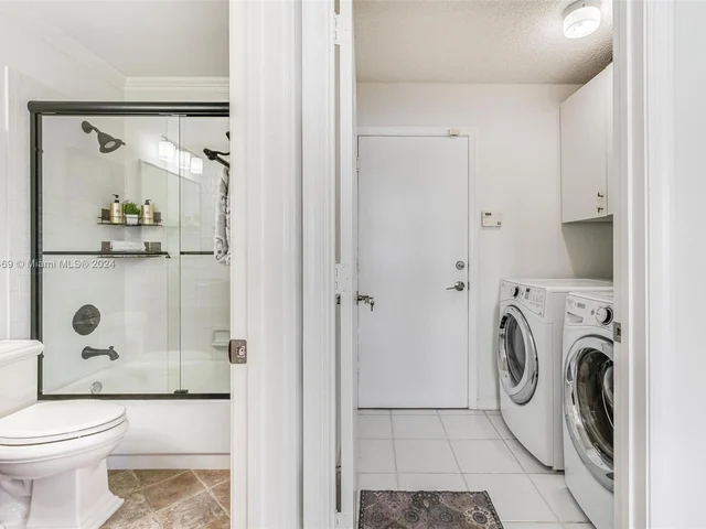 17844 NW 15th Ct, Pembroke Pines FL 33029