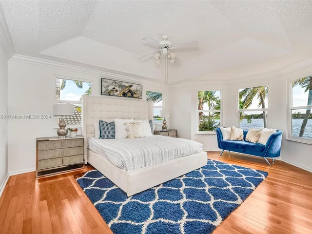 17844 NW 15th Ct, Pembroke Pines FL 33029