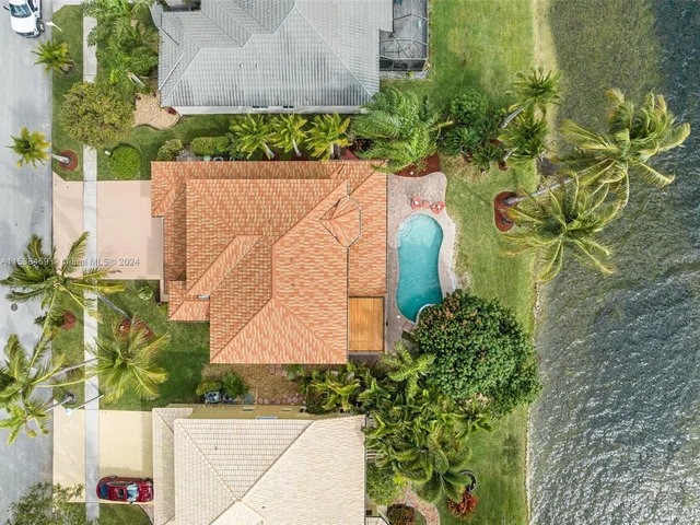 17844 NW 15th Ct, Pembroke Pines FL 33029