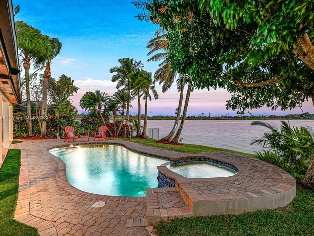 17844 NW 15th Ct, Pembroke Pines FL 33029