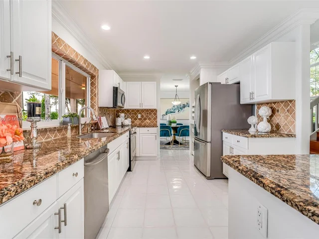 17844 NW 15th Ct, Pembroke Pines FL 33029