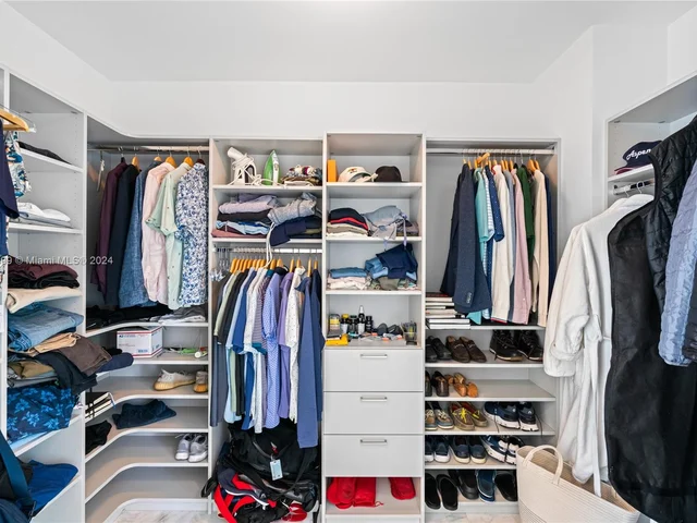 480 NE 31 Street # 3907, Miami FL 33137