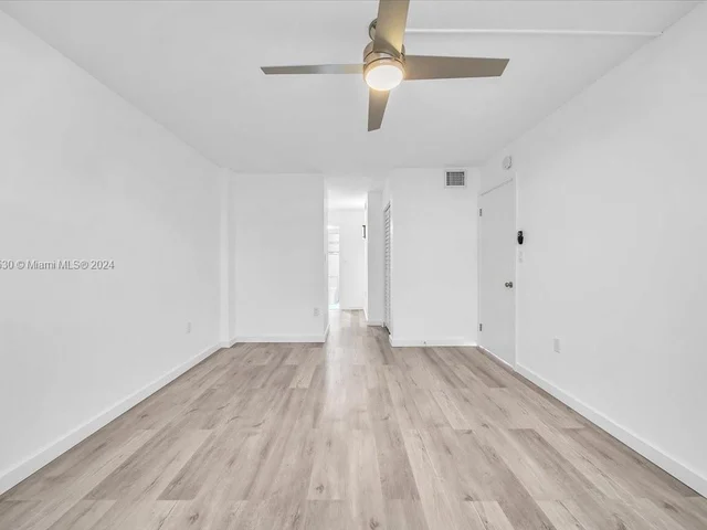 3725 NE 169th St # 105, North Miami Beach FL 33160