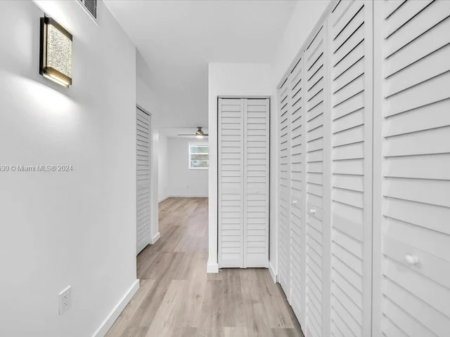 3725 NE 169th St # 105, North Miami Beach FL 33160