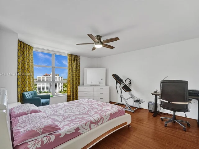 3530 Mystic Pointe Dr # 2002, Aventura FL 33180