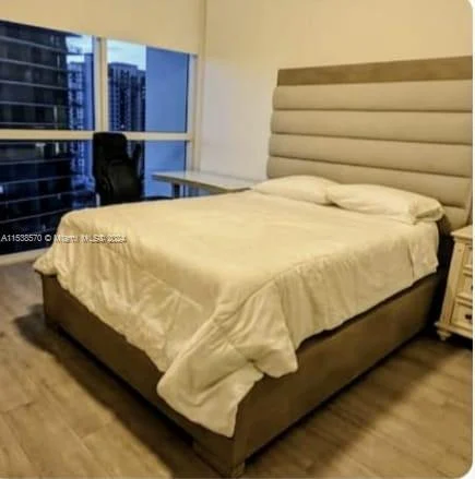 1080 Brickell Ave # 2507, Miami FL 33131