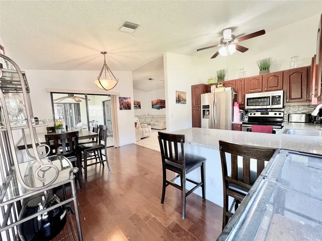 3250 NW 106th Ave, Sunrise FL 33351