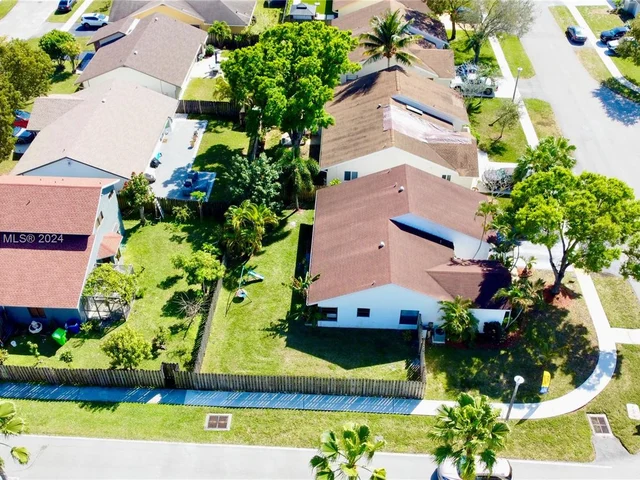 3250 NW 106th Ave, Sunrise FL 33351