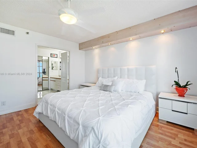 19195 NE 36th Ct # 2910, Aventura FL 33180