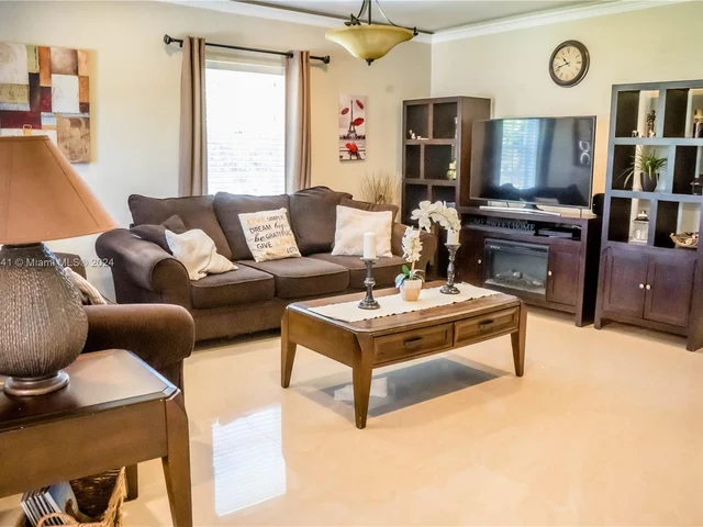 1798 NE 176th St, North Miami Beach FL 33162