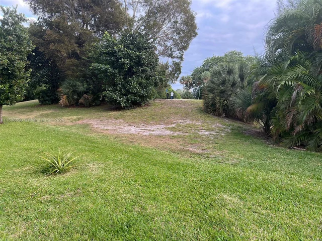 3200 N Palm Aire Dr # 101, Pompano Beach FL 33069