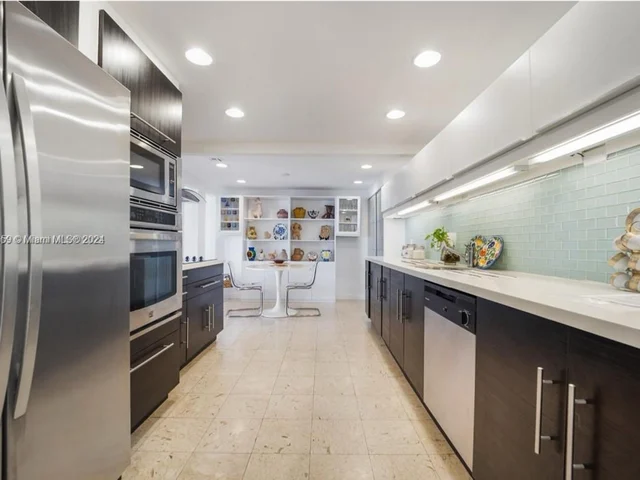 1800 NE 114th St # 706, Miami FL 33181