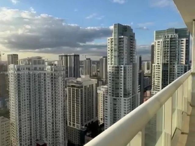 50 Biscayne Blvd # 4403, Miami FL 33132