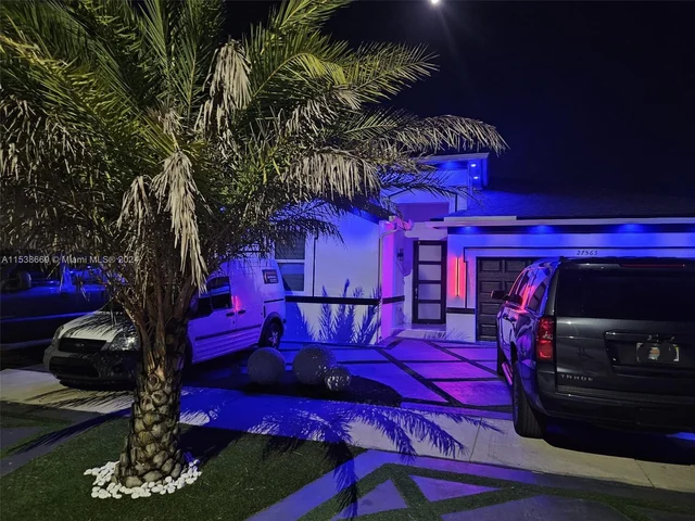 27563 SW 133rd Ave, Homestead FL 33032