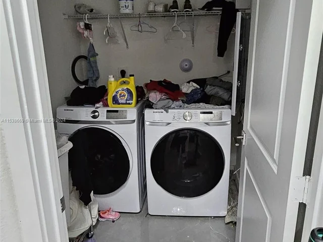 27563 SW 133rd Ave, Homestead FL 33032