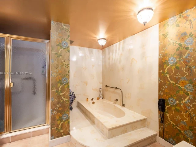 1833 S Ocean Dr # 1412, Hallandale Beach FL 33009