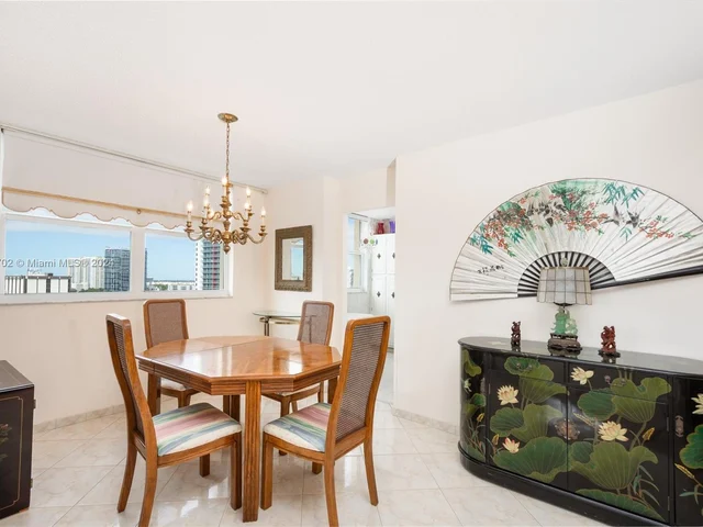 1833 S Ocean Dr # 1412, Hallandale Beach FL 33009