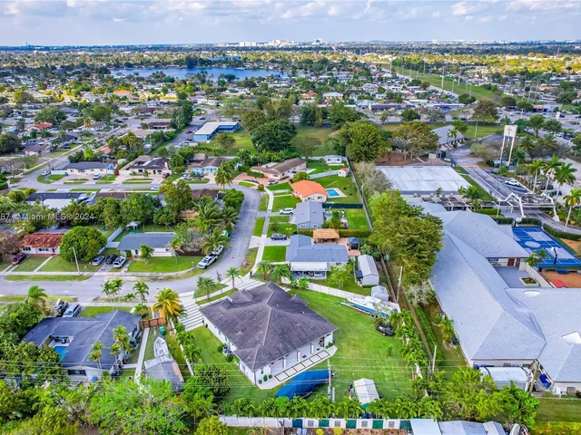 5815 SW 107th Pl, Miami FL 33173