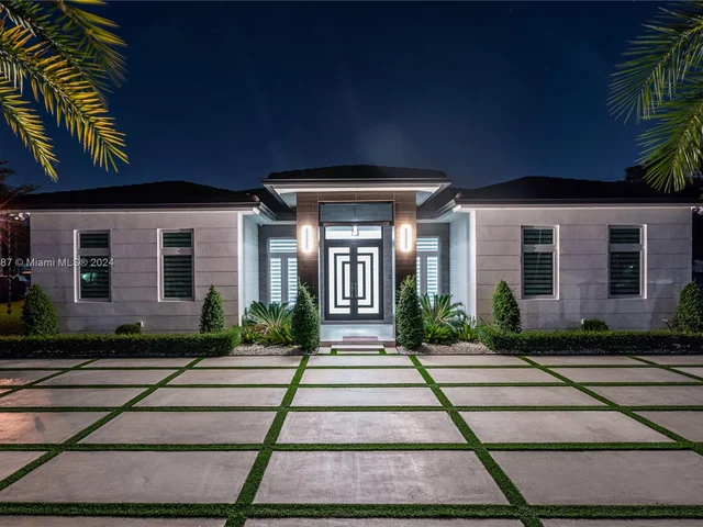 5815 SW 107th Pl, Miami FL 33173